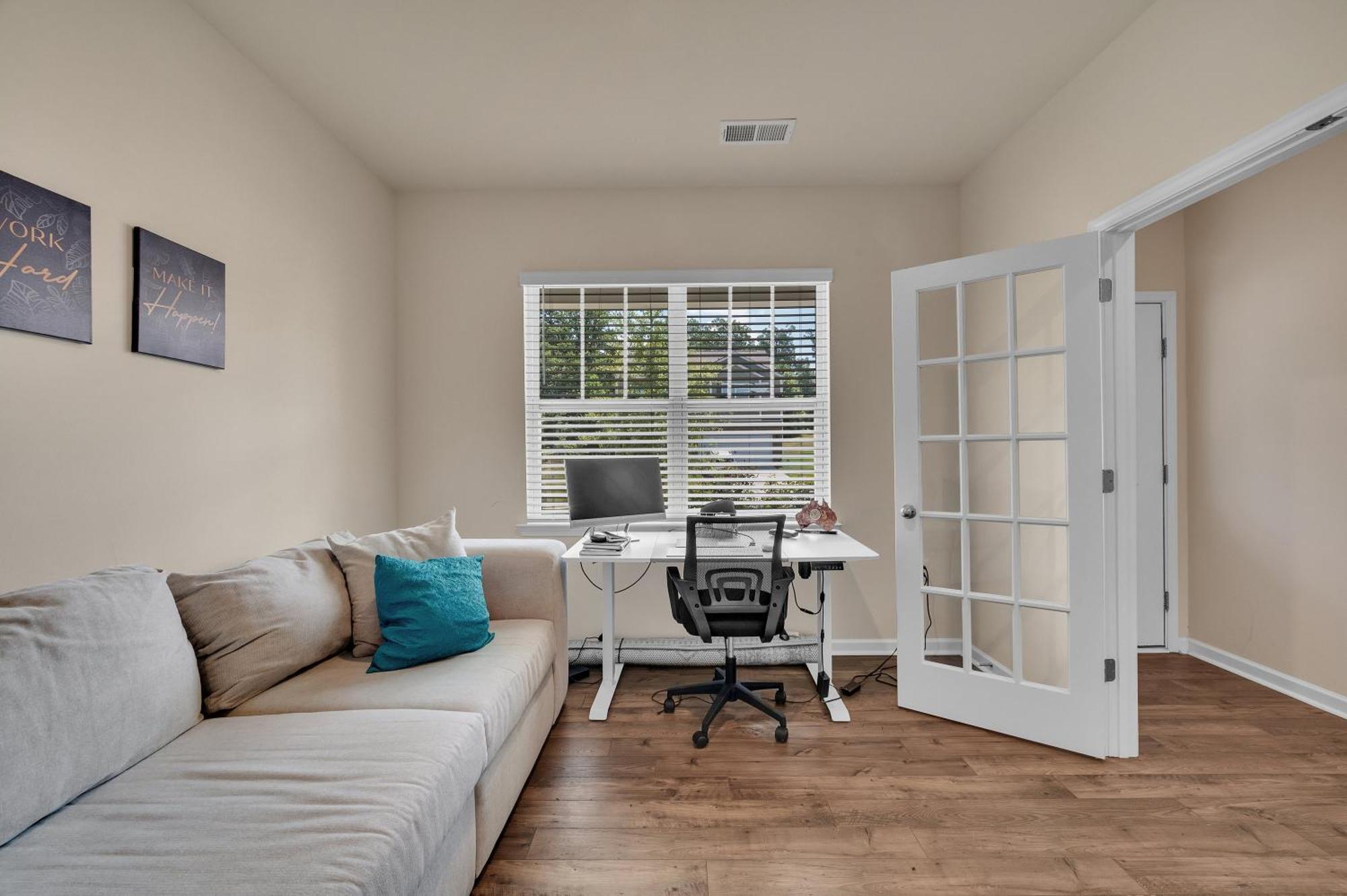 Beautifull House Near Airport Vila Charlotte Exterior foto
